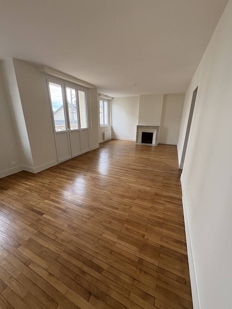 Angers (49000)