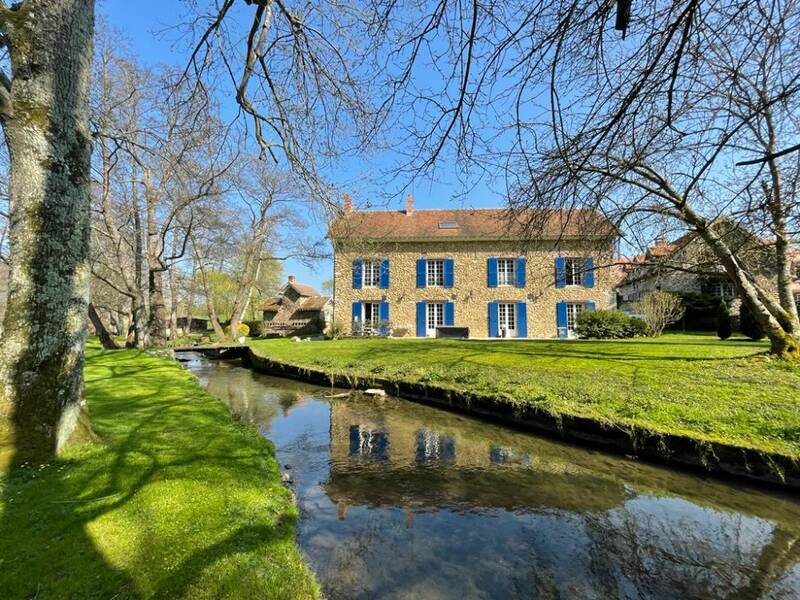 Fontenay-Trésigny (77610)