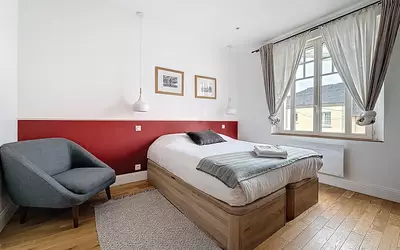 Nantes (44000)