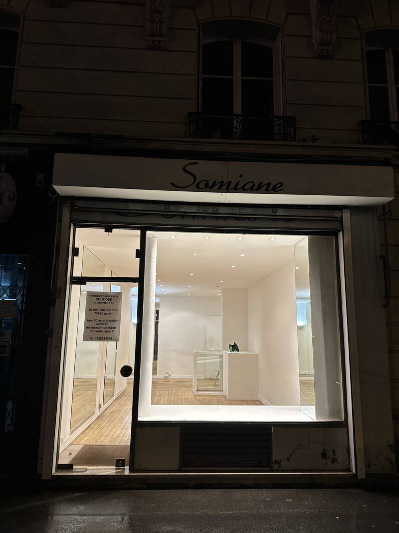 Local commercial Paris 7E (75007) - 70&nbsp;m² - 2.950&nbsp;&euro;