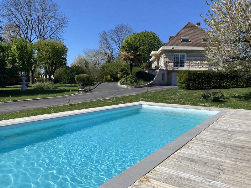 Vaux-Sur-Seine (78740)