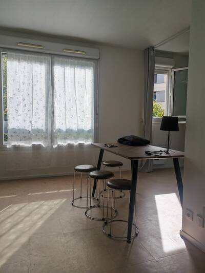 Location appartement studio Montigny-le-Bretonneux (78180)