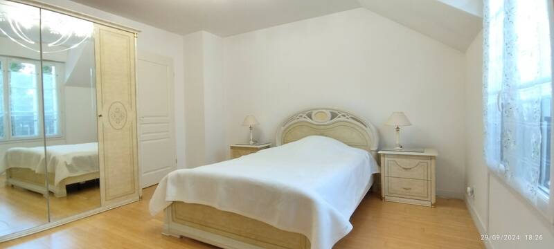 Bussy-Saint-Georges (77600)  Charmensey