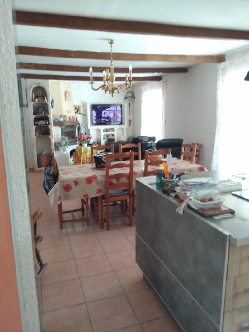 Tavernes (83670)
