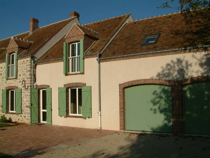 Nemours (77140)