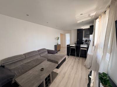 Location appartement 5 pièces Paris 20e