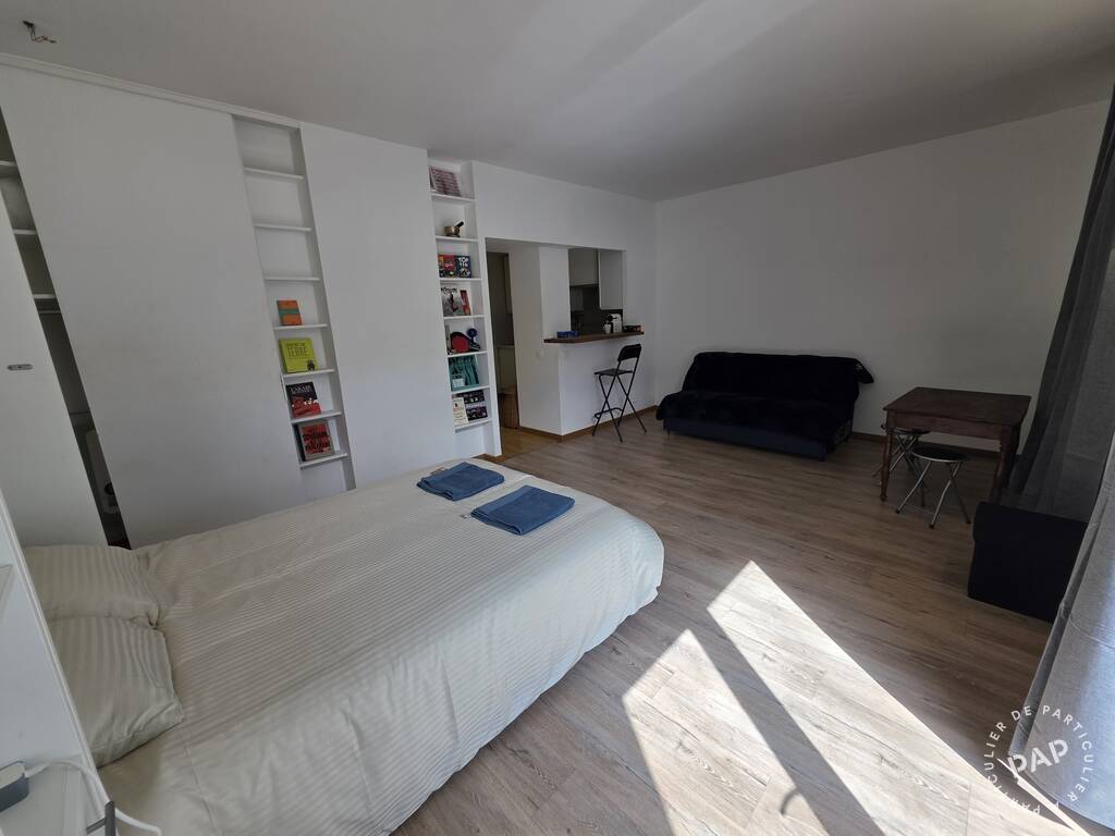 Location immobilier 1.300&nbsp;&euro; Paris 15E (75015)