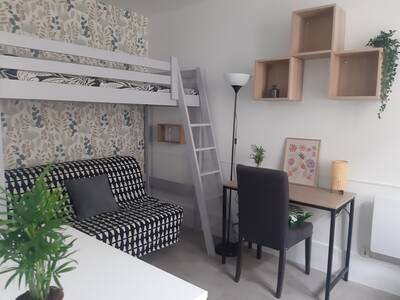 Location appartement studio Paris 17e