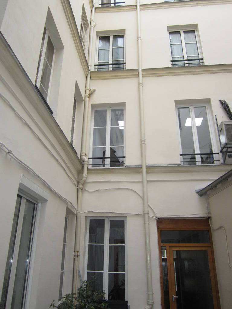 Paris 9E