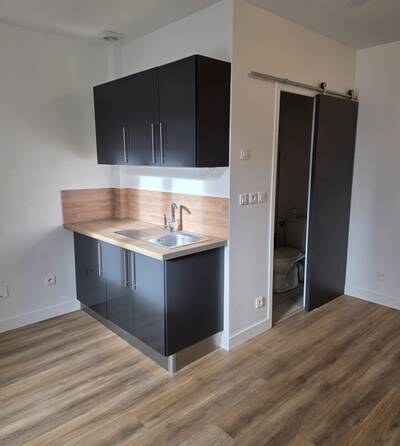 Location appartement studio La Ferté-Alais (91590)
