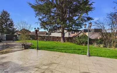(200 M² Au Sol), Villebon-Sur-Yvette (91140)