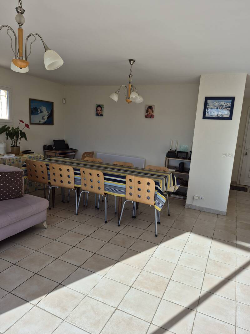 Tavernes (83670)