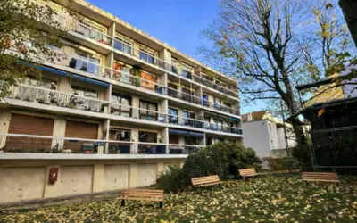 - Limite D'enghien