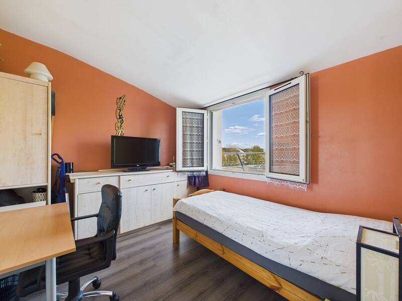 Torcy (77200)