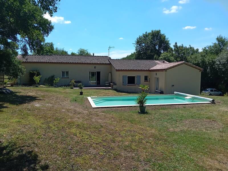 Montaigu-De-Quercy