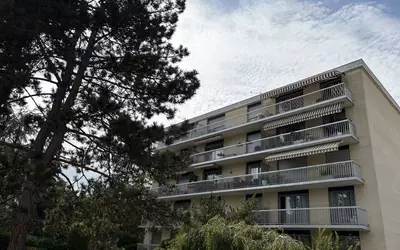 + Box + Cave, Ermont (95120)