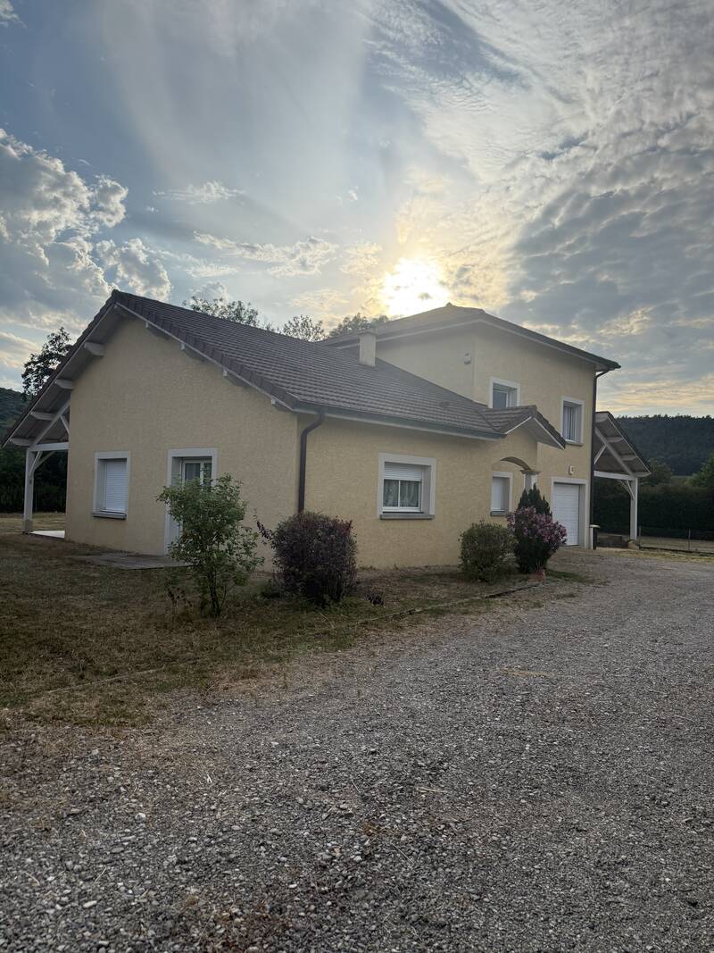 Maillat (01430)