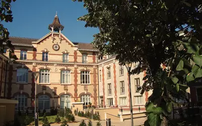 Issy-Les-Moulineaux (92130)