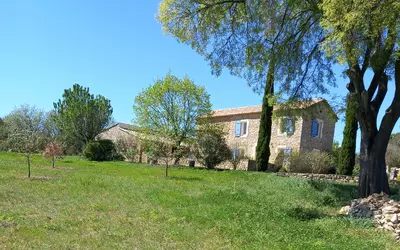 À 15 Min D'uzès