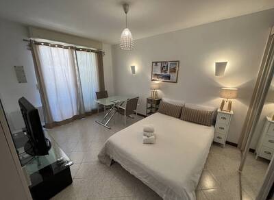 Location appartement studio Menton (06500)