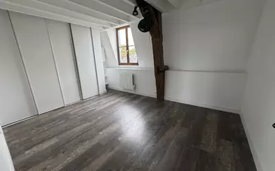 Joigny (89300)