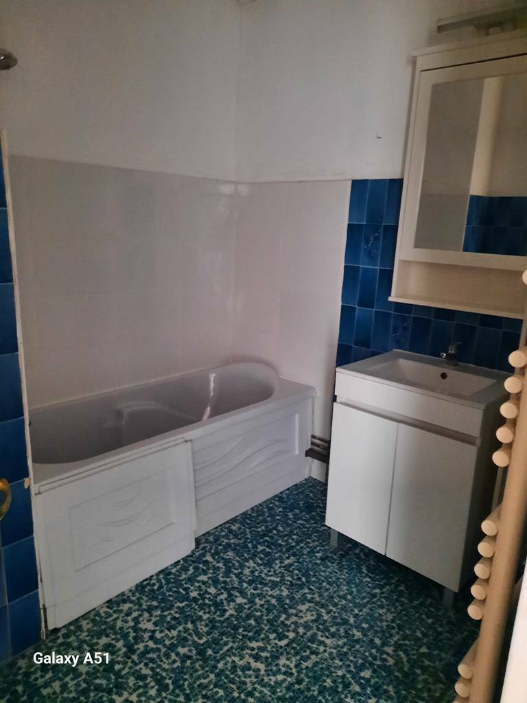 Fresnes (94260)