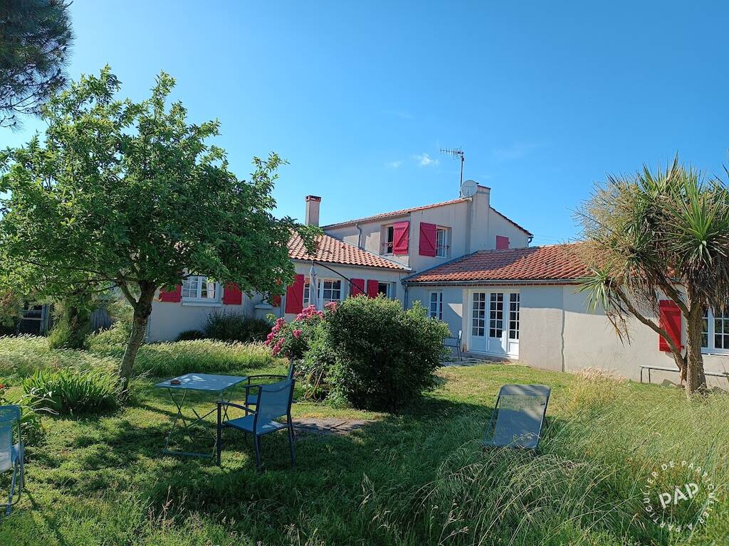 Maison 6 pièces 170 m² · à Angles · 170 m² · 418 900 €