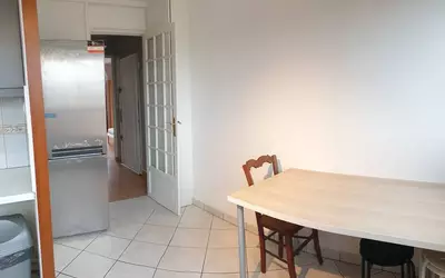 Une Colocation Meublee