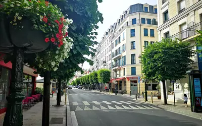 Puteaux (92800)