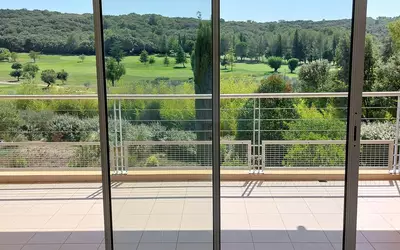 Nîmes (30000)