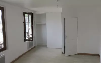 Immeuble 400 m² · à Elbeuf · 400 m² · 499 990 €