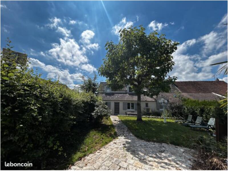 Favières (77220)