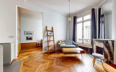 Paris 9E