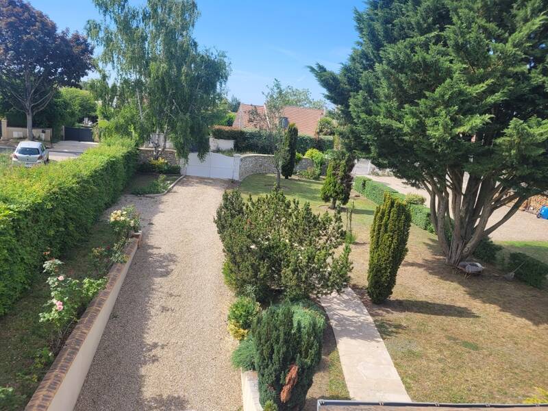 Follainville-Dennemont (78520)