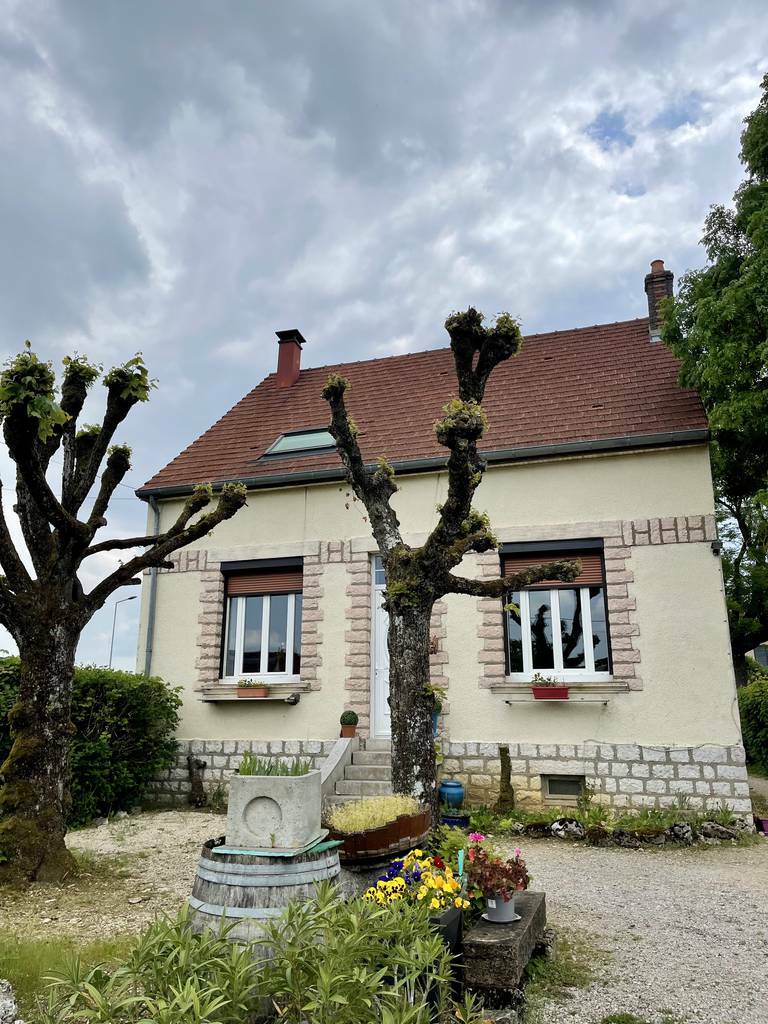 Nuits-Saint-Georges (21700)