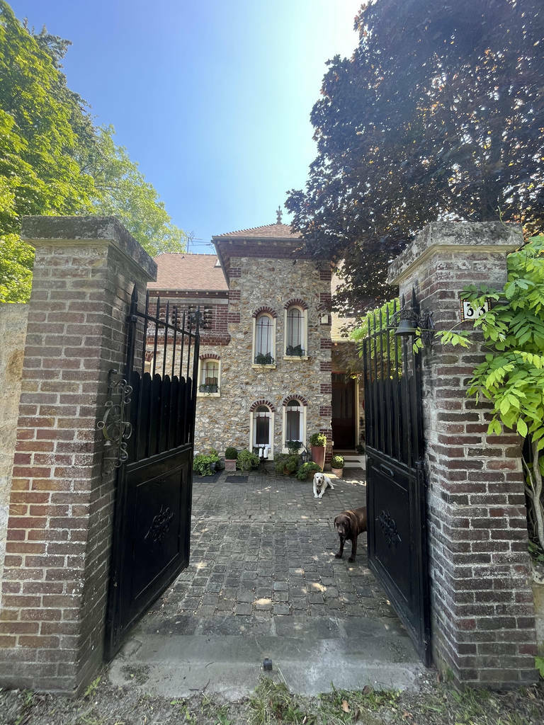 Presles (95590)