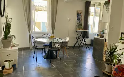 Nîmes (30000)