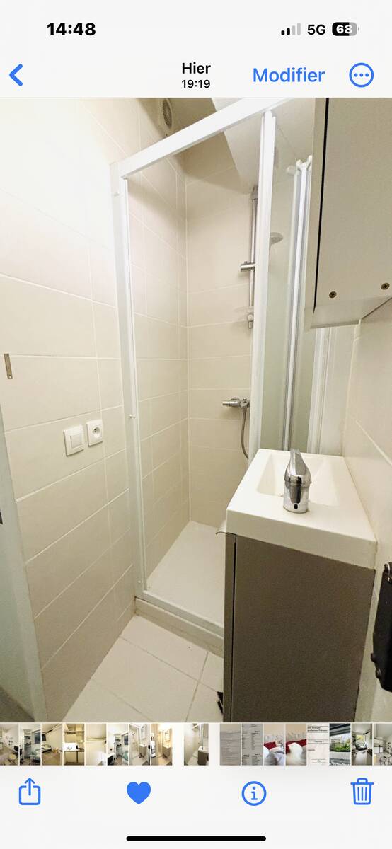 Chambre De Bonne, Paris 15E (75015)