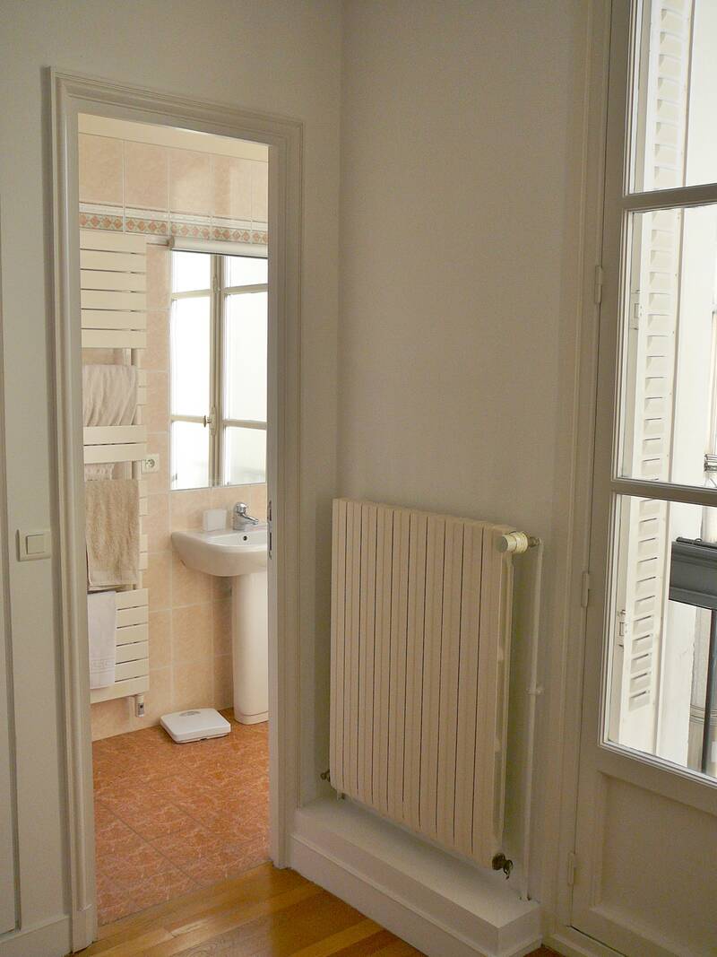 Paris 8E