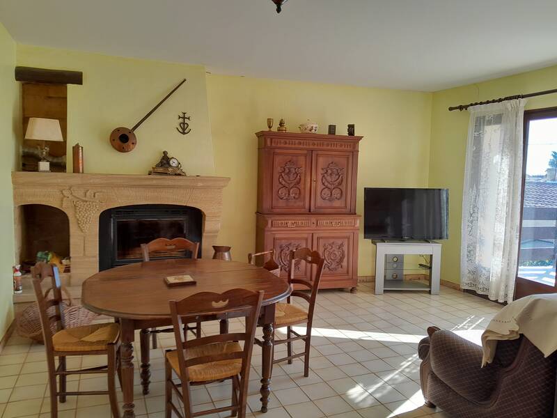 Uchaud (30620)