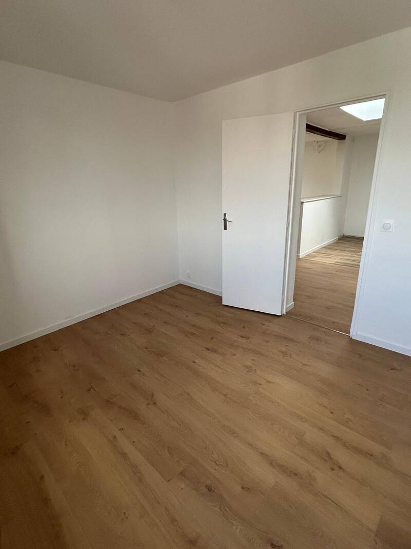 Sens (89100)