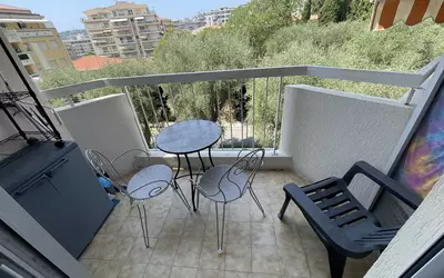 Menton (06500)