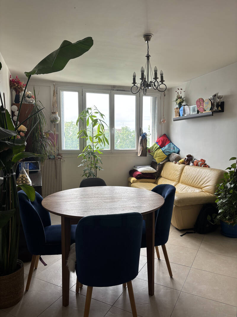 Issy-Les-Moulineaux (92130)