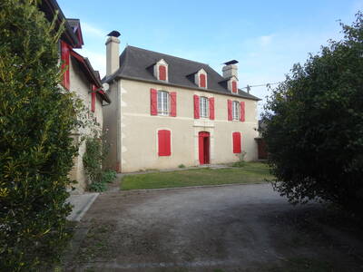 Location maison 6 pièces Boeil-Bezing (64510)