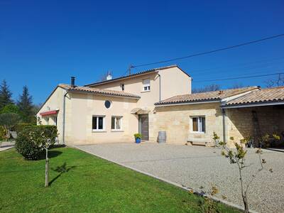 Vente maison 5 pièces Aubie-et-Espessas (33240)