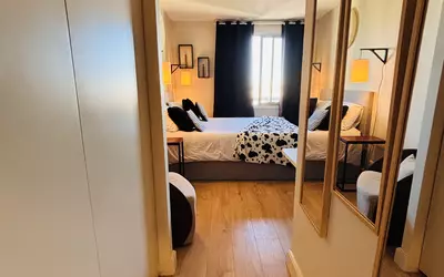 Avec Terrasse - Courbevoie Limite Neuilly Sur Seine -