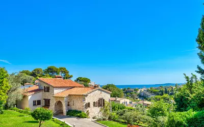 Villeneuve-Loubet (06270)