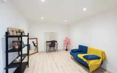 Fréjus (83600)