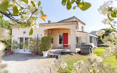 Pernes-Les-Fontaines (84210)