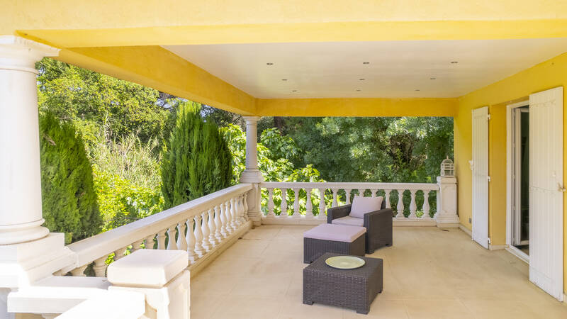 Fréjus (83600)